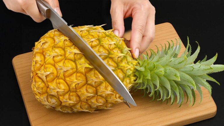 Dieser einfache Trick schält Ananas im Handumdrehen … das Ergebnis wird dich überraschen!
