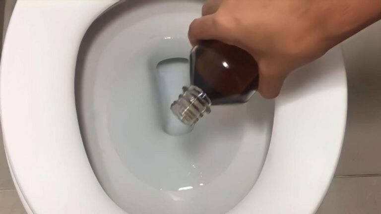Mit diesen Tipps bleibt dein Badezimmer schimmelfrei und frisch!
